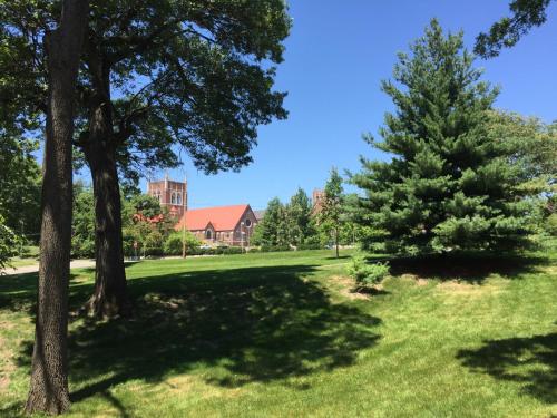 Afbeelding uit fotogalerij van Historical Oscar Lofquist house in the heart of Des Moines in Des Moines