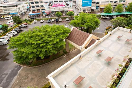 an overhead view of a parking lot in a city at Surin Majestic Hotel in Surin