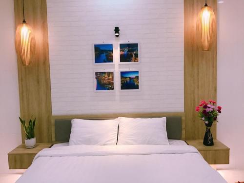 Ένα ή περισσότερα κρεβάτια σε δωμάτιο στο Max Hostel