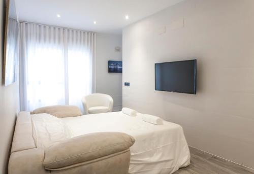 Goles Deluxe Suite by Valcambre