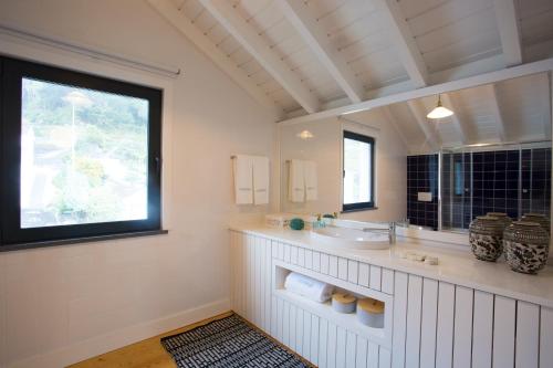 Koupelna v ubytování T2 Lux Casa das Pereiras