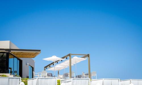 Φωτογραφία από το άλμπουμ του Milos Cove σε Komia