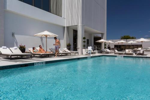 
The swimming pool at or near EB Hotel Miami Airport

