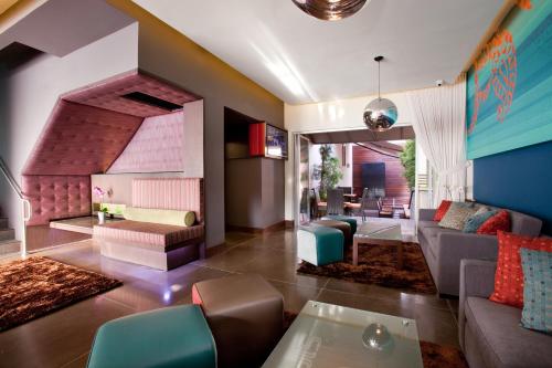SIRTAJ – Beverly Hills Image