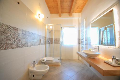 Ένα μπάνιο στο B&B Dimora ROSSIPINTI