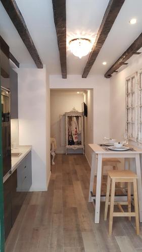 Charming Apartment II Historical Center