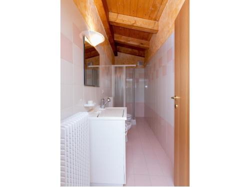 Koupelna v ubytování House Smeraldo by Holiday World