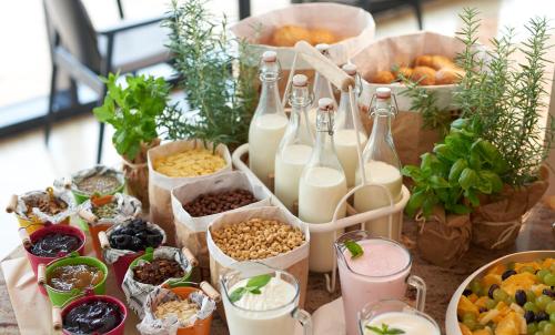 Jídlo v aparthotelu nebo okolí