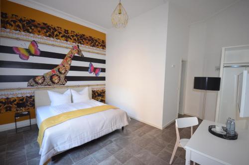 Postel nebo postele na pokoji v ubytování Hotel Reverey * kontaktloser Self Check-In *