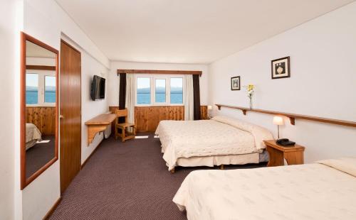 Gallery image of Hotel Huemul in San Carlos de Bariloche