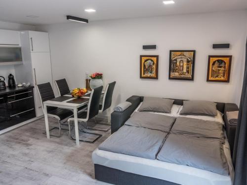 Posedenie v ubytovaní Lóczy Apartman