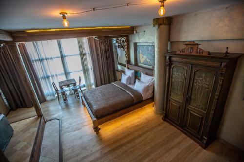 Katil atau katil-katil dalam bilik di Artists Residence in Tbilisi