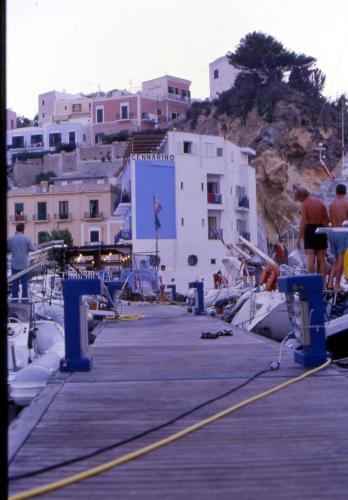 Gallery image of Hotel Gennarino A Mare in Ponza