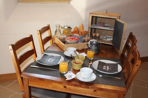 Afbeelding uit fotogalerij van Le Vallon des Ronzières in Gleizé