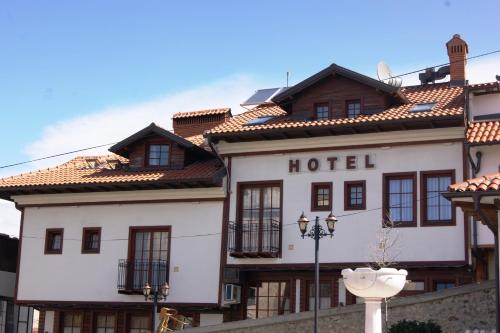 Budova, kde se hotel nachází