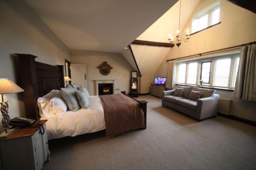 Gallery image of Weston Hall in Stafford