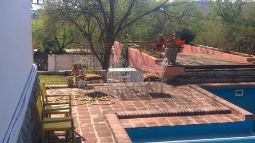 Alquilo casa en Villa Los Aromos