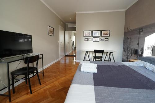 Μια τηλεόραση ή/και κέντρο ψυχαγωγίας στο Garibaldino Rooms