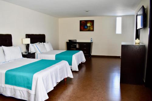 Imagem da galeria de Country Hotel & Suites em Guadalajara