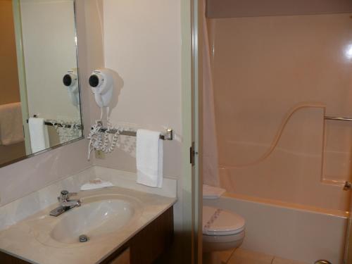 The Woodridge Inn – Photos 2