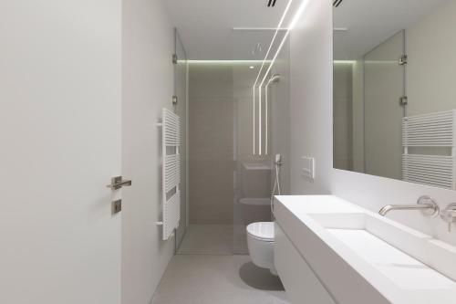 Kúpeľňa v ubytovaní Infinity Sea View Apartment