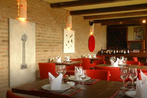 En restaurant eller et spisested på Flat Monte Castelo Modulo 1 B5
