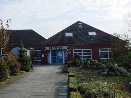 Galeriebild der Unterkunft Beach Chalet am Wasser Nr. 169 in Andijk