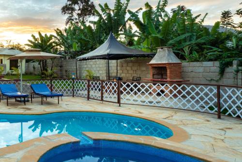 Kolam renang di atau dekat dengan Rayan Apartments & Safaris