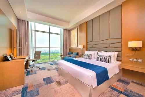 Canal Central Hotel Business Bay Image