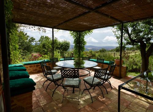 Taman di luar Chiarentana di Donata Origo