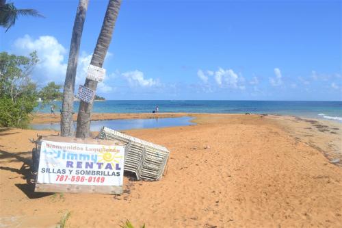 Gallery image of Dream Beach House by Sonsoleá Host in Luquillo