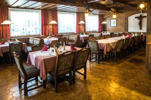 Nhà hàng/khu ăn uống khác tại Gasthof Pension Traube