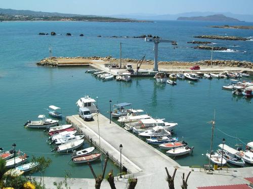 Un paisaje natural cerca del apartahotel