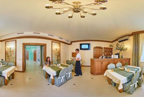 Gallery image of Hermes Resort Hotel Rest and Treatment in Truskavets