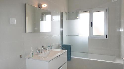 Silver Breezes Apartment