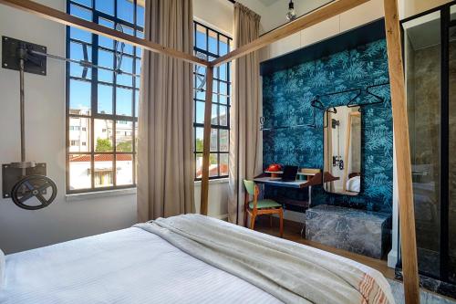 The Foundry Suites