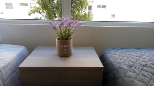 O zonă de relaxare la LCA4 flat for you apartment