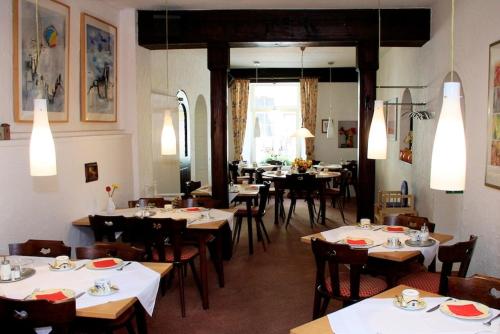 Restaurace v ubytování Hotel Zum Römer