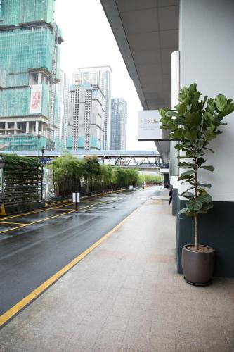 Bangunan di mana terletaknya hotel