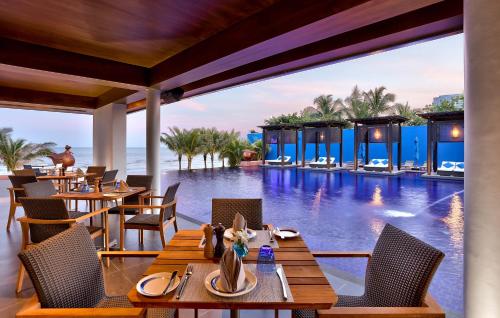 Swimmingpoolen hos eller tæt på Ace of Hua Hin Resort - SHA PLUS