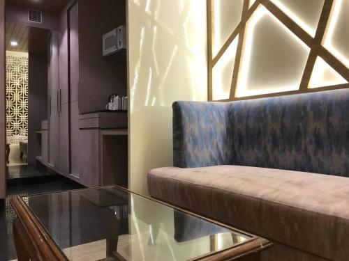 Posezení v ubytování JRD Pride-Business Hotel