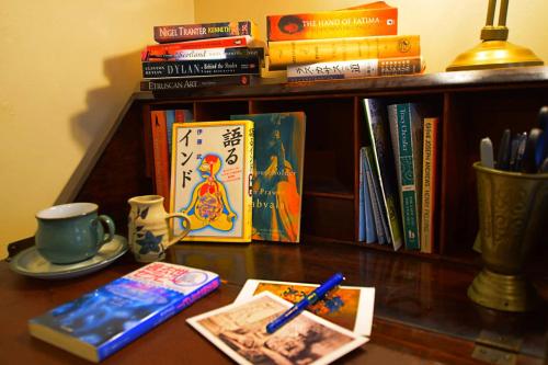 ALTIDO Bohemian Writers Retreat in Heart of The Old Town