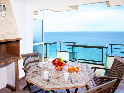 Apartment Vermell-8 by Interhome