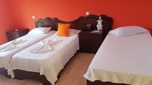 Katil atau katil-katil dalam bilik di Hotel Ocean View & Restaurante Seafood