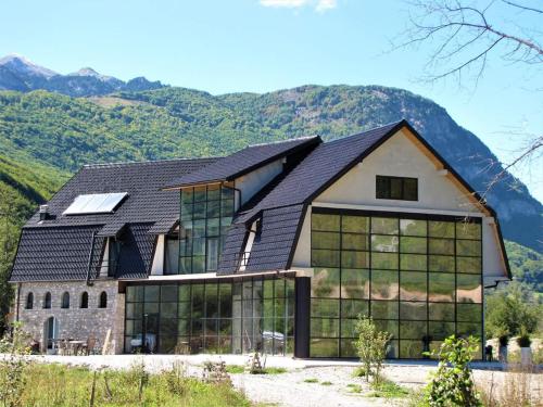 Fotografie z fotogalerie ubytování Hotel & Restaurant Ada v destinaci Gusinje
