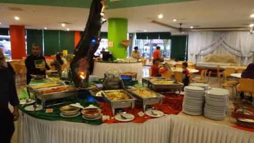 Mad på resortet eller i nærheden