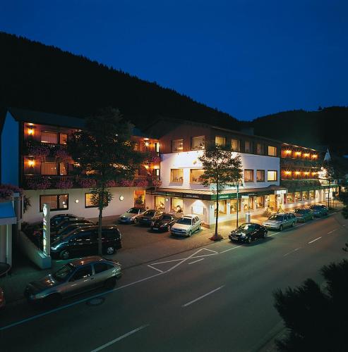 Ein allgemeiner Bergblick oder ein Berglick von des Hotels aus