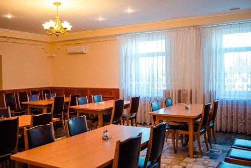 Restoran ili neka druga zalogajnica u objektu Vershnyk