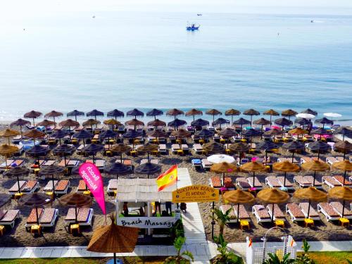 LA CARIHUELA - TORREMOLINOS ALQUILER DE CASA VACACIONAL MALAGA
