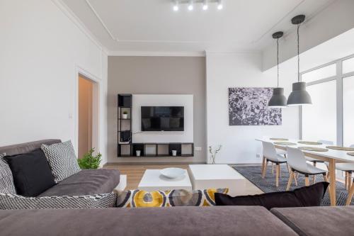 blueWaveplace - Stylish 2 BR Home in Center of Sofia